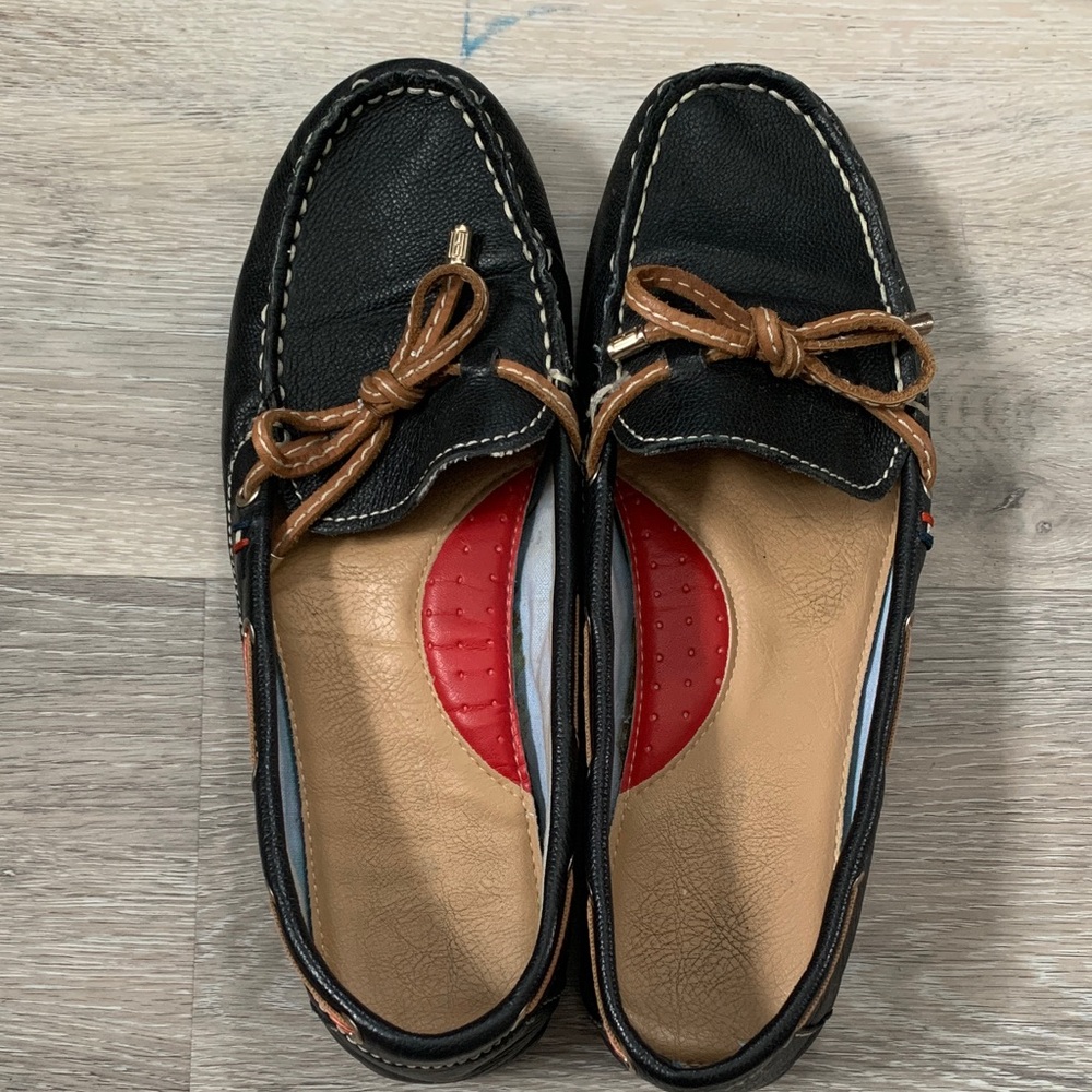 Women’s Black Leather Driving Moccasins with Brown Laces